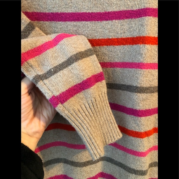 Multi Color Sweater - Picture 4 of 6